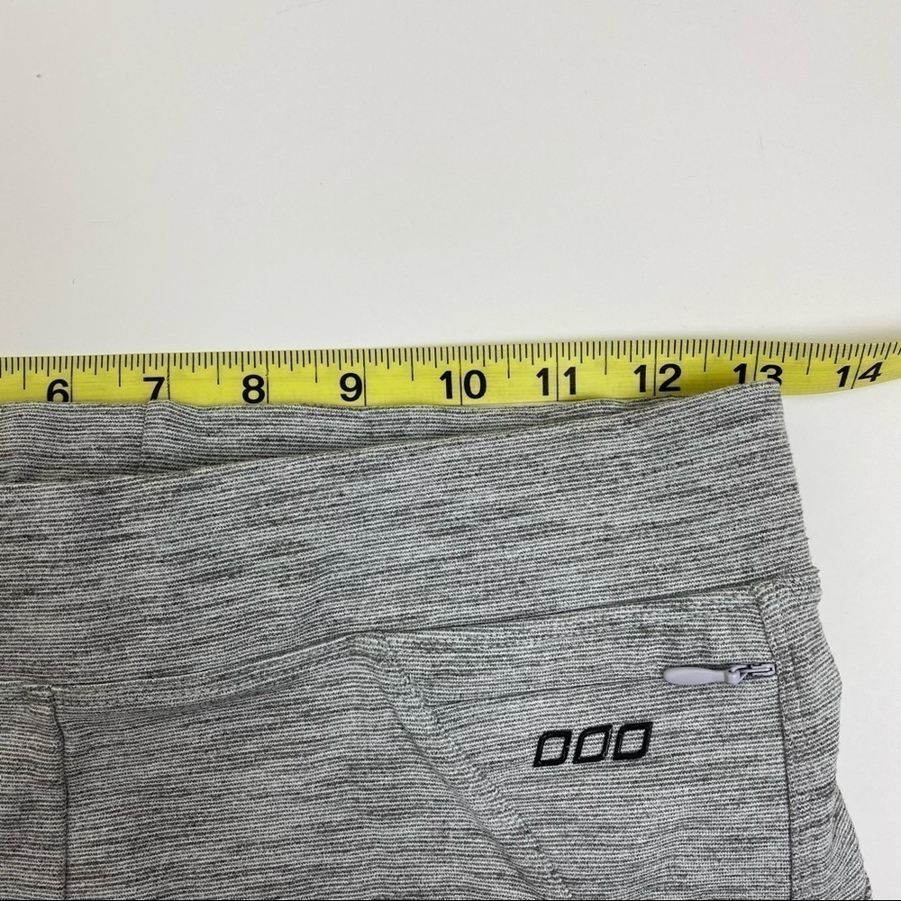 Lorna Jane Cropped Grey Leggings Small - Picture 3 of 7